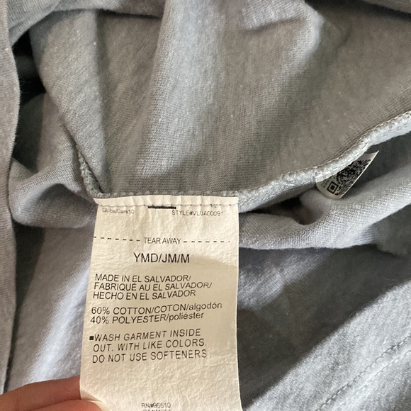 Under Armour Holiday Tee - Picture 3 of 4